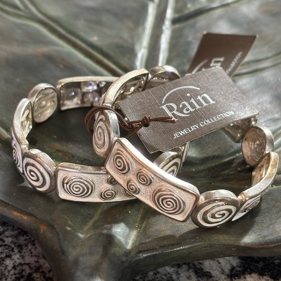 Navajo Western style Scroll Spiral Silver/white set of 2 stackable bracelets NWT - Picture 4 of 4